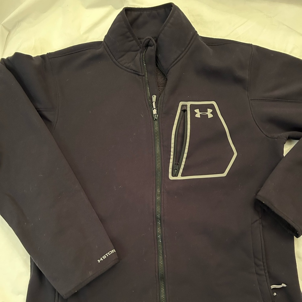 Men’s Under Armor zip up XL